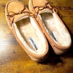 Women’s Minnetonka Moccasins
